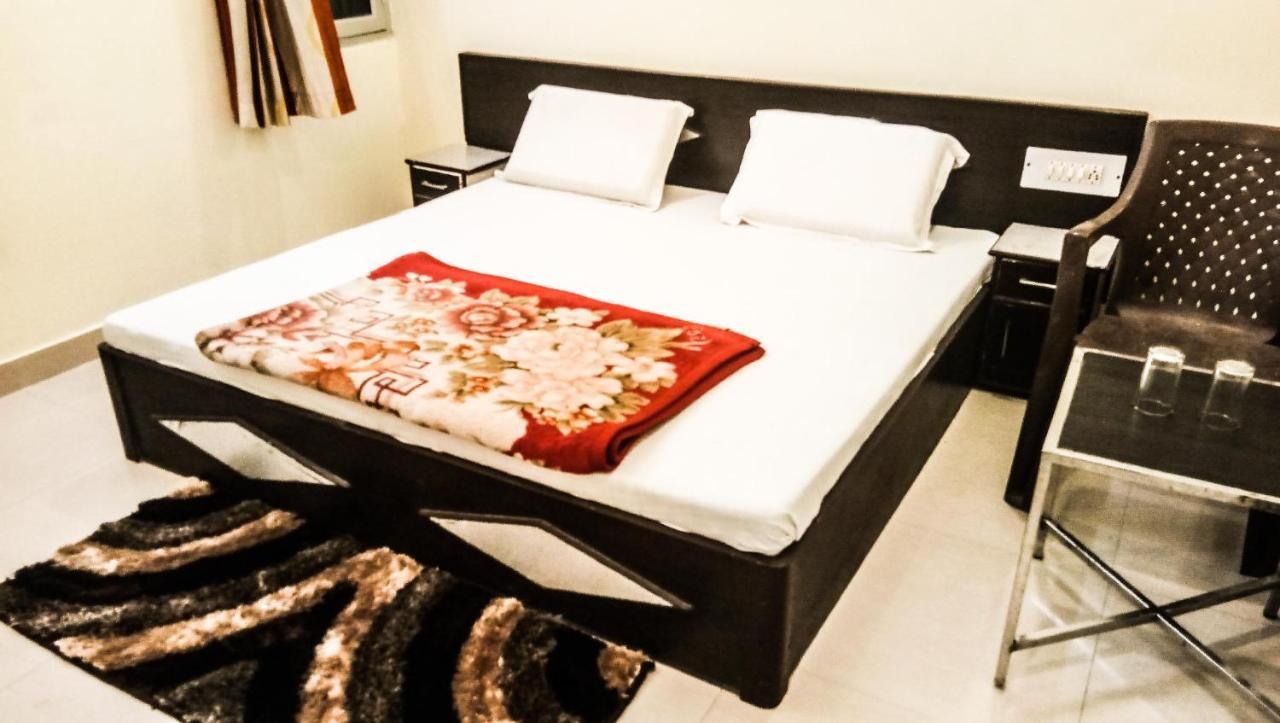 Hotel Orange Classic Rishīkesh Buitenkant foto